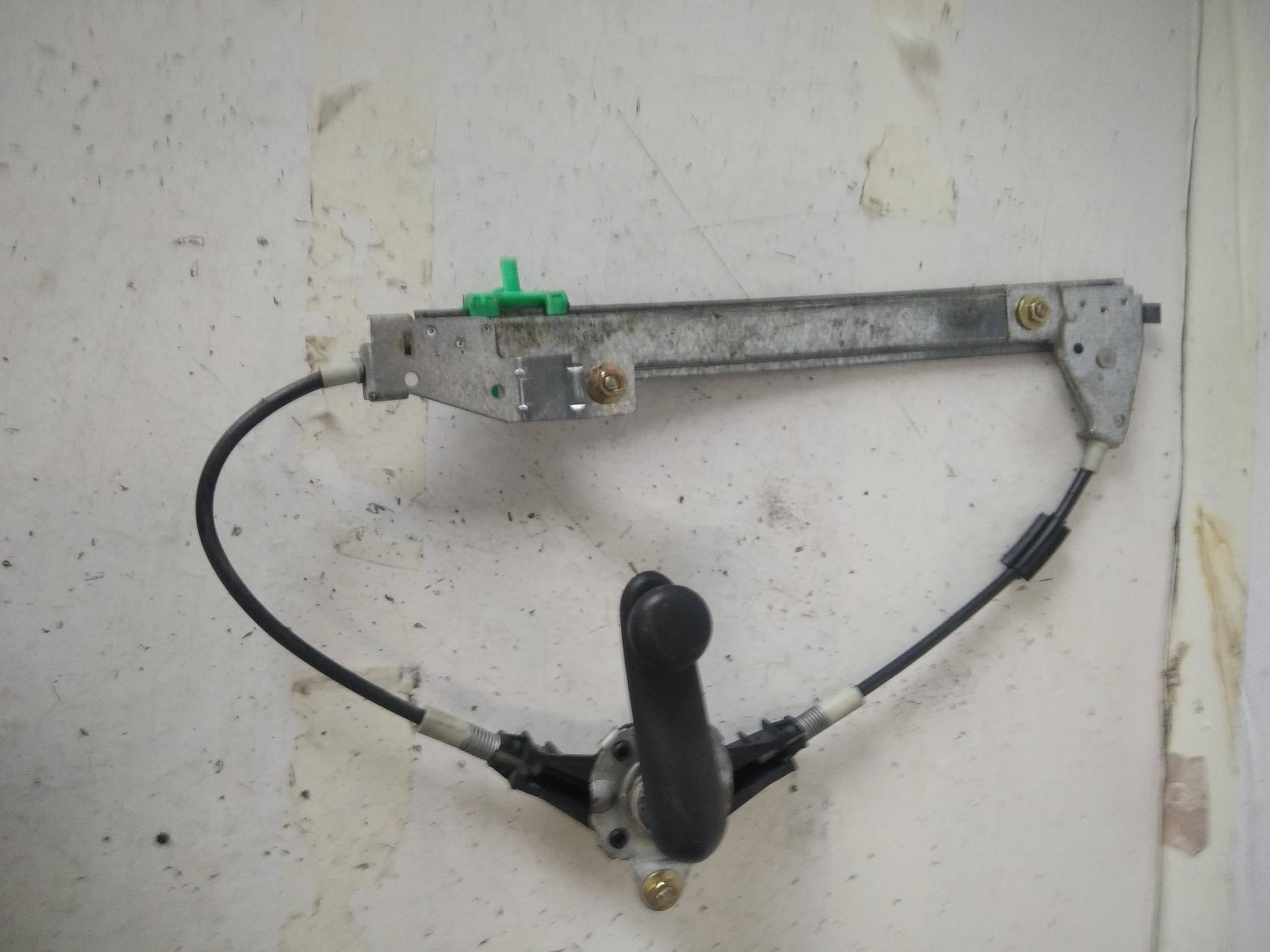 Alzacristallo porta post. sx.